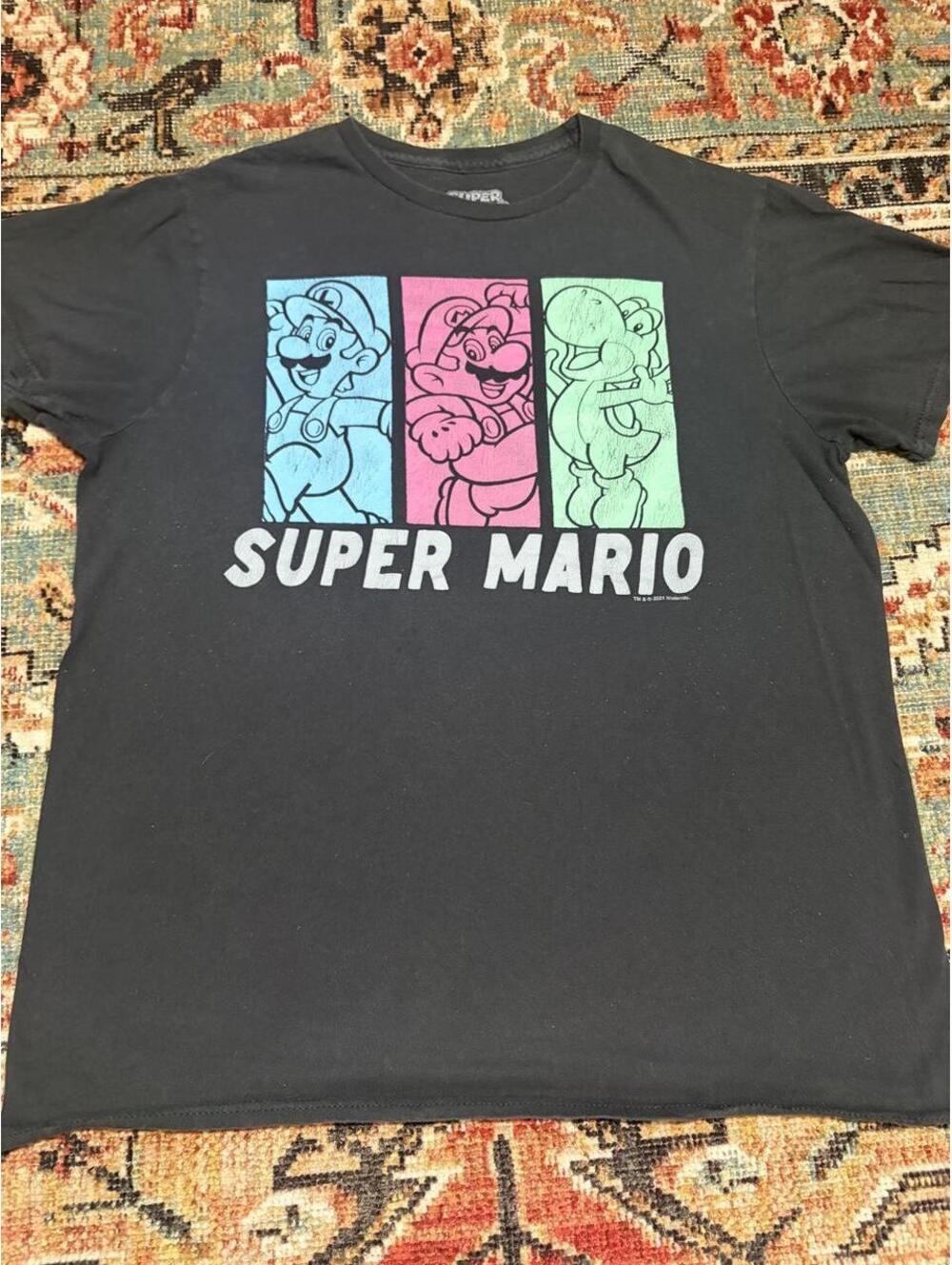 Super Mario Color Block Graphic - M - 0424